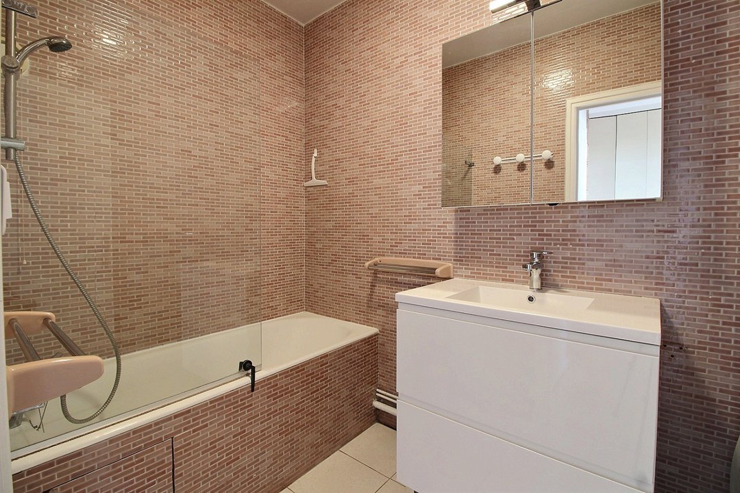 /picture/helios/116215201/EMERAUDE B7/4_2025-12-07CET00h00-11.jpg